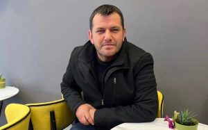 Bergama Mezarlığında İntihar