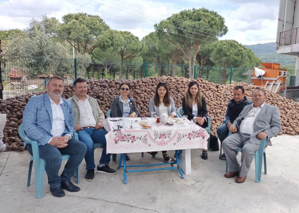 KOZAK ÇAM FISTIĞI VE BERGAMA PARŞÖMENİ’NİN COĞRAFİ İŞARET DENETİMİ YAPILDI