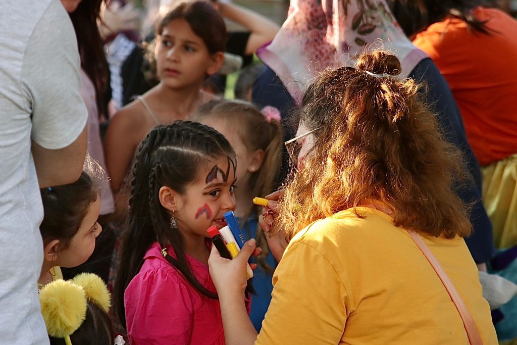 Satranç turnuvası, tenis turnuvası ve çocuklara özel eğlence ilgi gördü