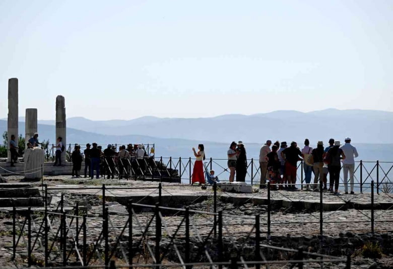 Bergama Müzesi Müdürü Nilgün Ustura: “Bergamanın ziyaretçisi artıyor.”