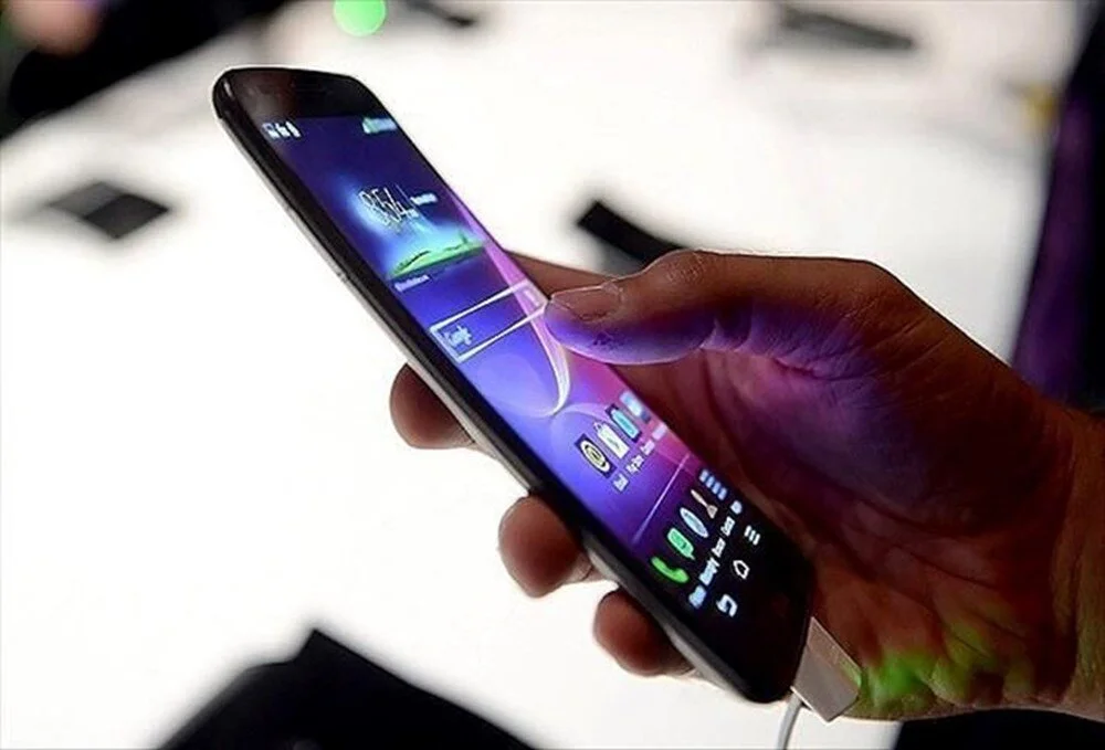 Tüm gözler Kabine Toplantısı’nda! Üniversitelilere vergisiz telefon satışı başlıyor