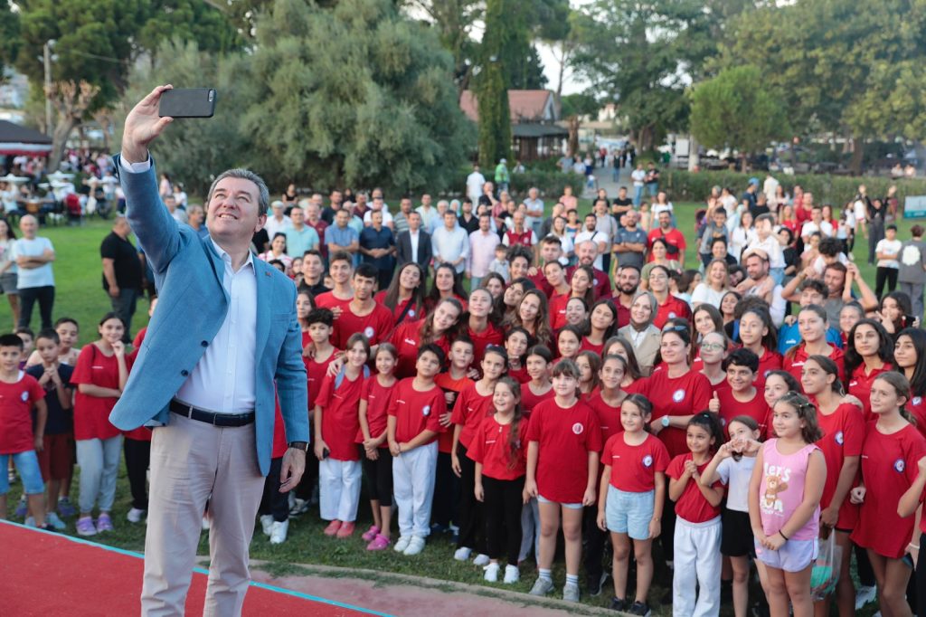 Bergama’da Yeni Kleopatra Ilıca Cafe ve Çocuk Trafik Parkı Açıldı