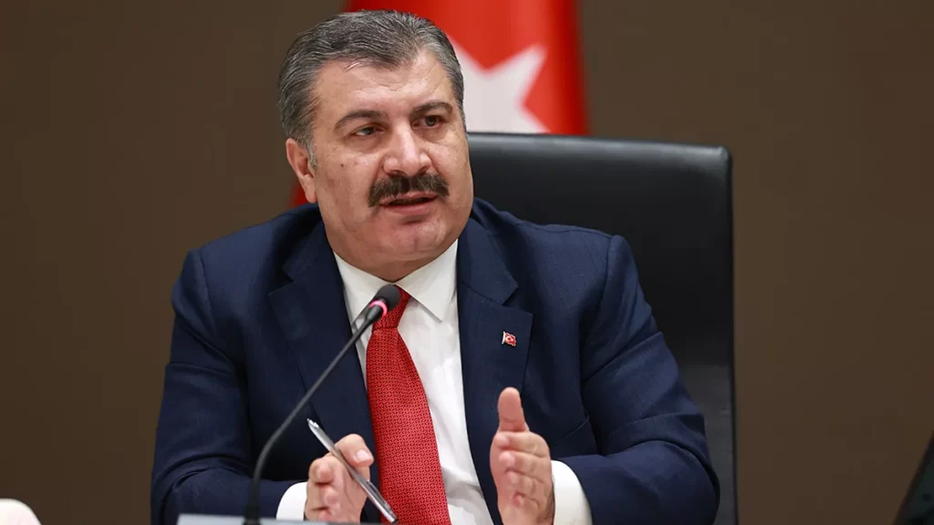 Bakan Koca: Ülkemizde de görülen eris varyantı halkımız için gündem olmaya değer değil