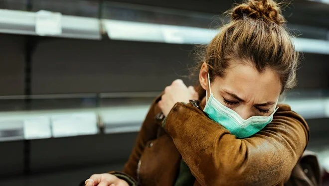 Covid-19 kaynaklı hastalık artıyor | Maske takmalı mı, aşı olmalı mı?