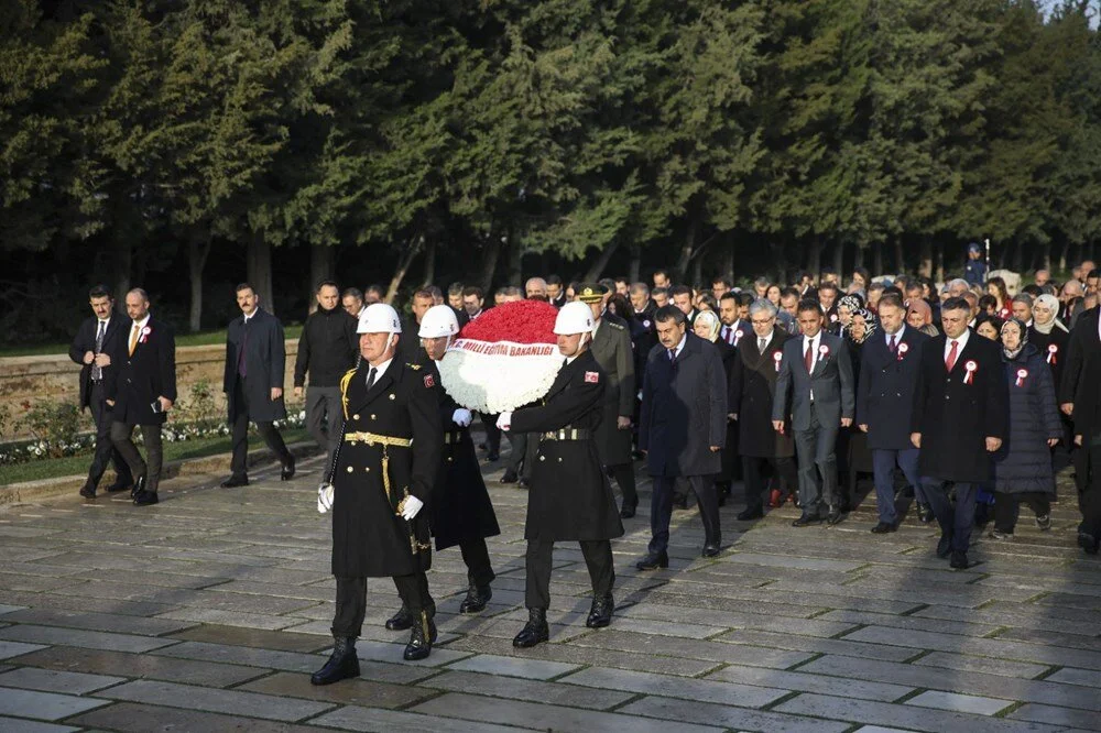 81 ilden gelen öğretmenler Ata’nın huzurunda | Bakan Tekin: Hedefe azim ve kararlılıkla ilerlemekteyiz