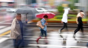 Bugün hava nasıl olacak? 3 bölgede şiddetli rüzgara dikkat (İstanbul, Ankara, İzmir hava durumu)