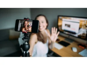 Sosyal medya fenomenliğinde yeni dönem: Bakanlıktan şart geldi