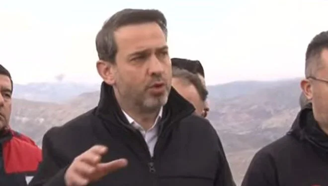 Erzincan İliç’teki altın madeninde toprak kayması | Bakan Bayraktar: Çatlakları kontrol amaçlı bölgeye giden işçiler toprak altında kaldı