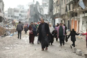 Gazze Şeridi’nde “Yemek istiyoruz” sloganları