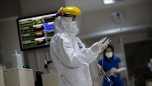 Covid-19 salgınının 4. yılı: Can kaybı 7 milyonu geçti