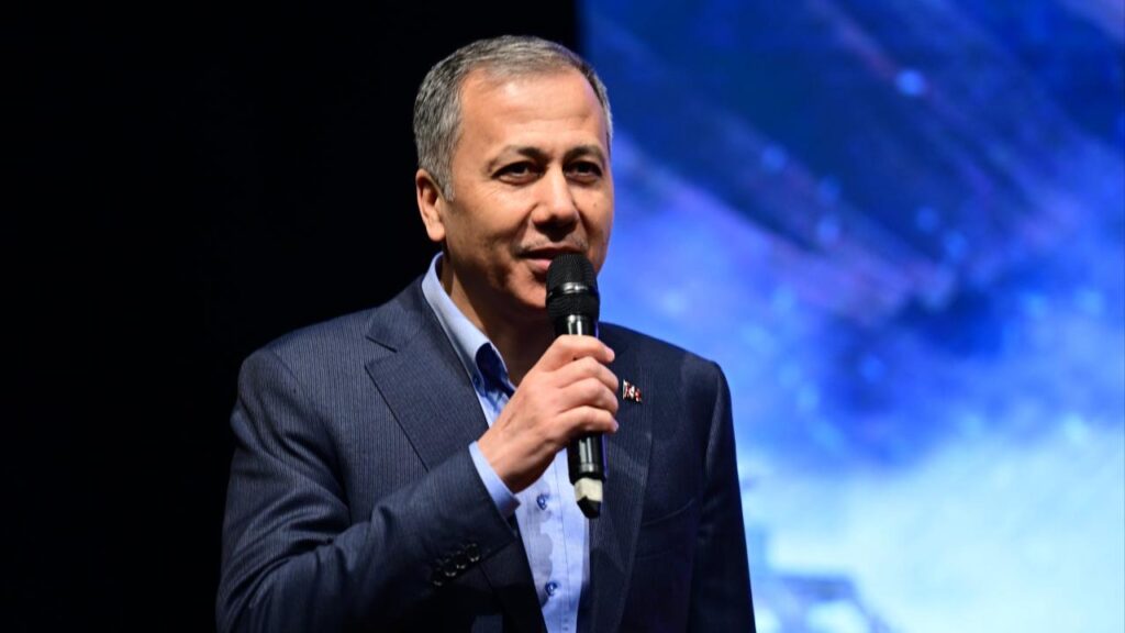 Bakan Yerlikaya: Türkiye genelinde 401 organize suç çetesi çökertildi