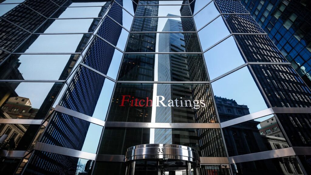 Fitch, Türkiye’nin kredi notunu yükseltti