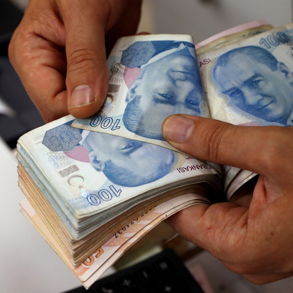 Dar Gelirli Ailelere “Vatandaşlık Maaşı” Geliyor: 2026’da Pilot Uygulama Başlıyor