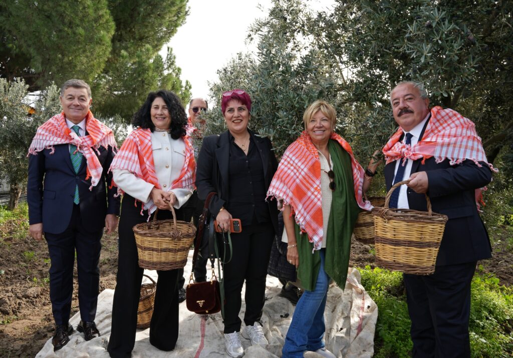 Kınık’ta “Zeytin ve Zeytinyağı” sezon açılış töreni yapıldı