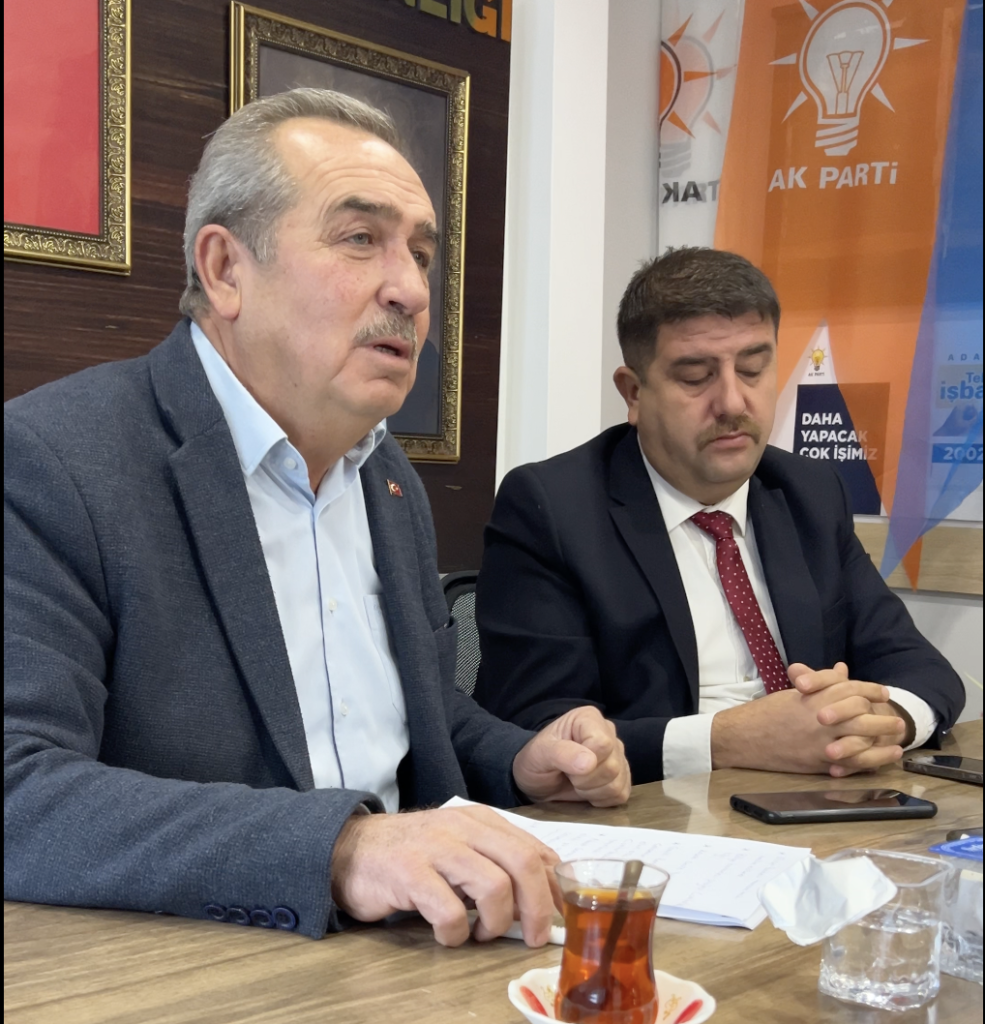 Cumhur İttifakı Bergama İlçe Başkanları Basın Toplantısı Düzenledi