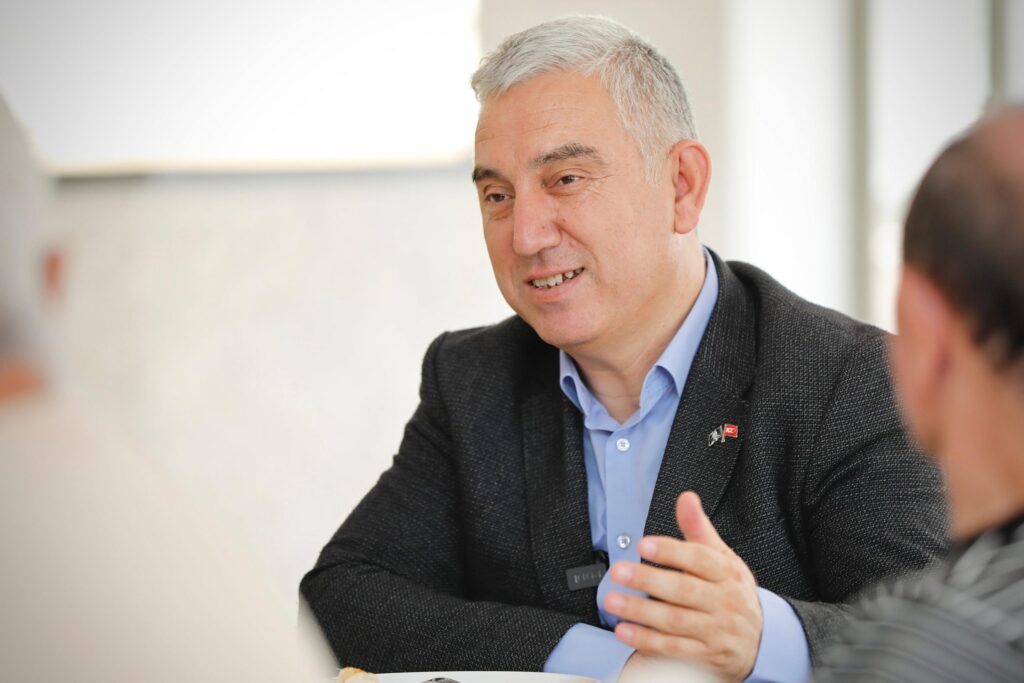 Başkan Çelik: “Bergama il olmaya aday bir şehir; havadan ulaşım sağlanırsa çok daha güçlü olur”