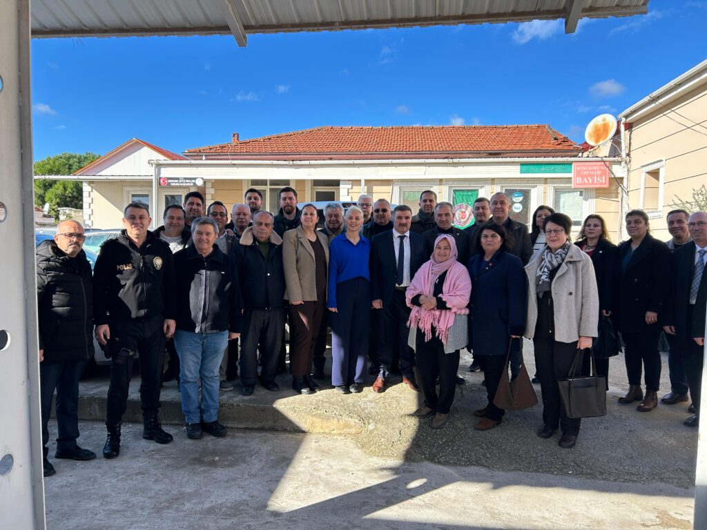 Bergama İlçe Muhtarlar Derneği’nde İlk Kongre: Gücüyeter Oy Birliğiyle Başkan Seçildi