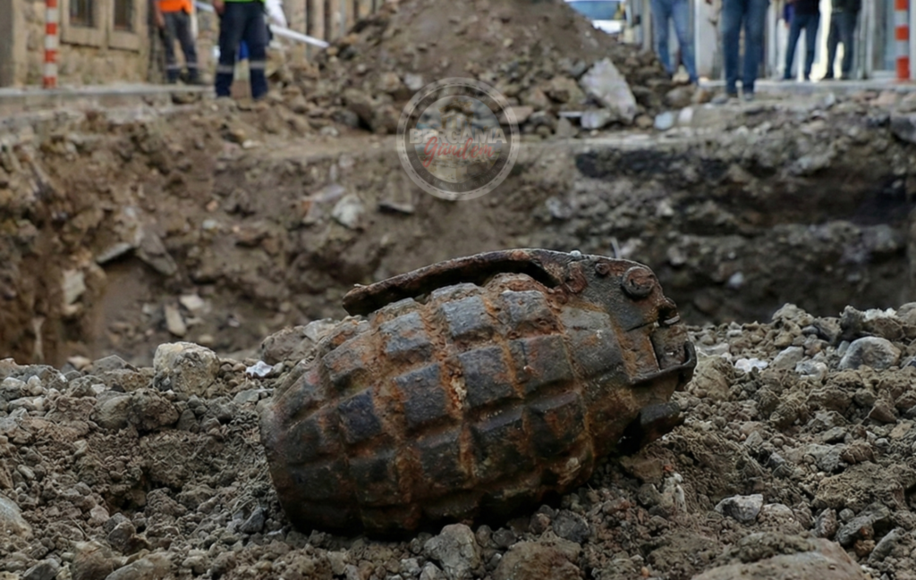 Bergama’da kazı sırasında patlamamış el bombası bulundu